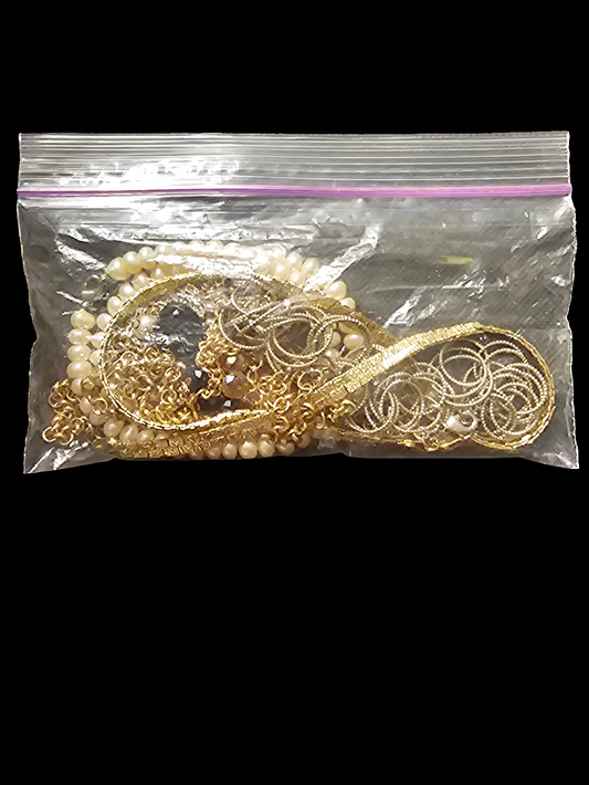 5 Necklace bargain bag - Carolina Bargain Bin