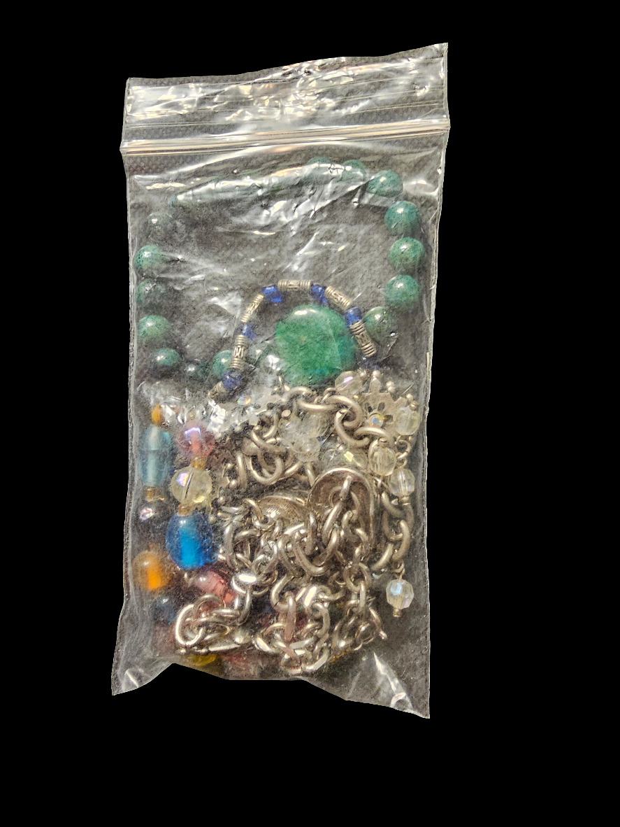 5 Necklace bargain bag - Carolina Bargain Bin