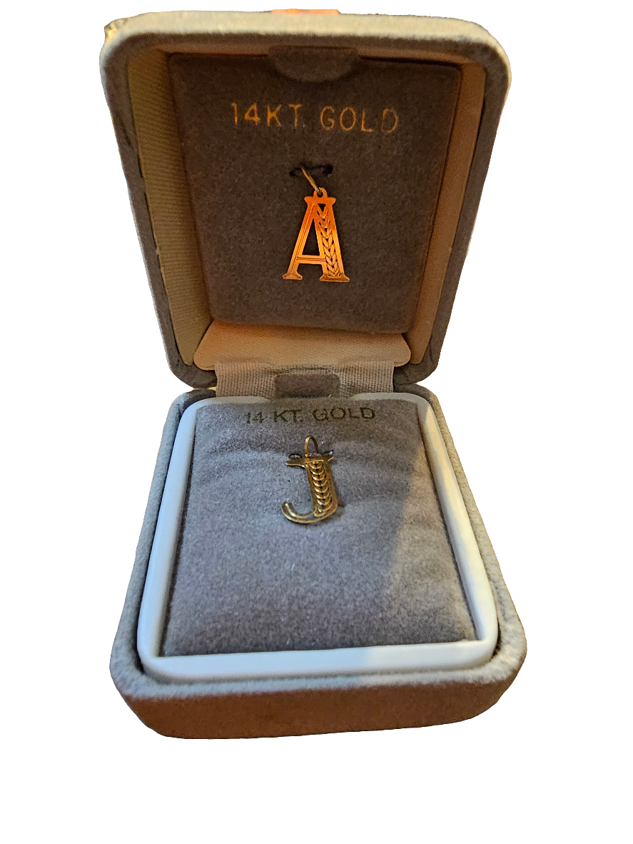 14k A&J pendant - Carolina Bargain Bin