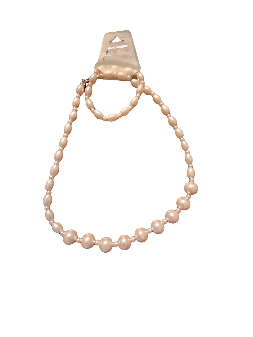 Pearl necklace and bracelet - Carolina Bargain Bin