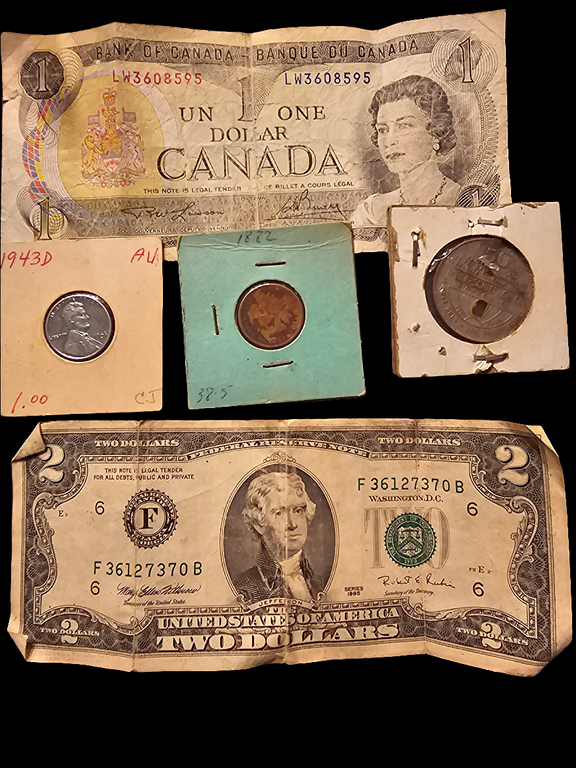 Old currency - Carolina Bargain Bin