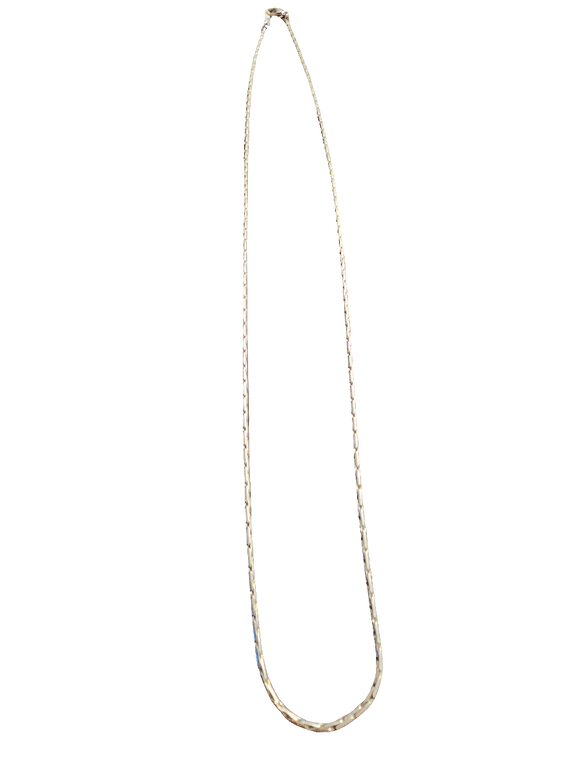 18-inch silver chain. - Carolina Bargain Bin