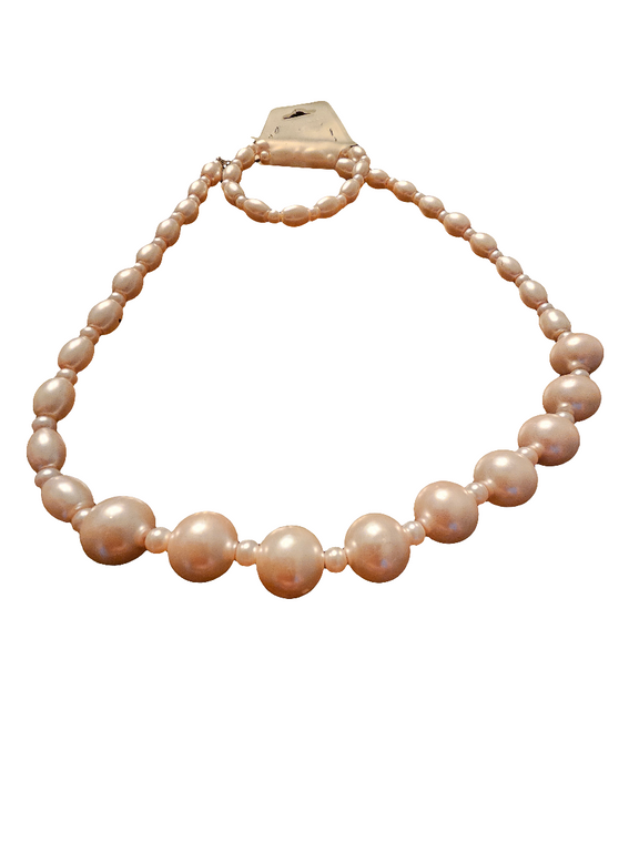 Pearl necklace and bracelet - Carolina Bargain Bin